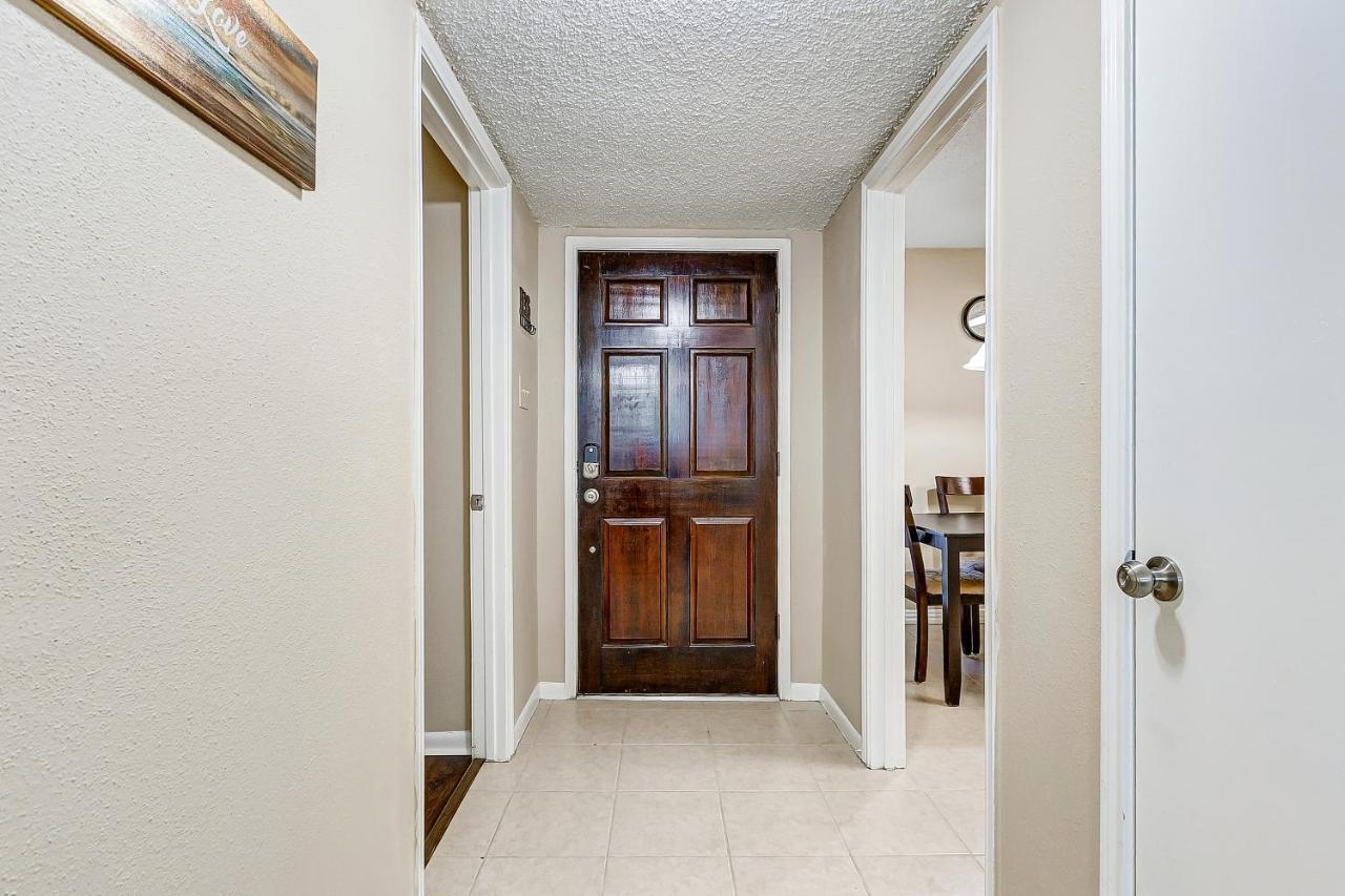 Cheerful 3-Bedroom Home With Indoor Fireplace 休斯敦 外观 照片